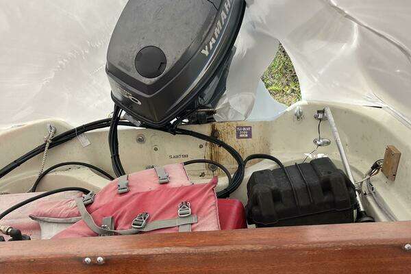 Photo of the 1985 Boston Whaler  "Untitled"