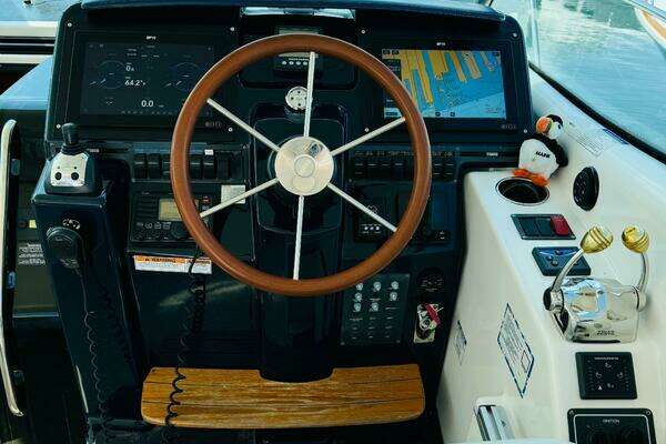 2007 Tiara Yachts 39