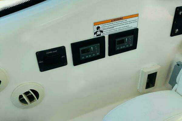 2007 Tiara Yachts 39