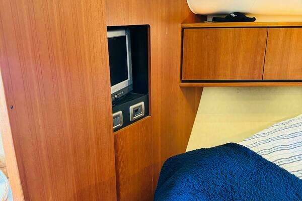 2007 Tiara Yachts 39