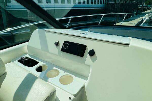 2007 Tiara Yachts 39