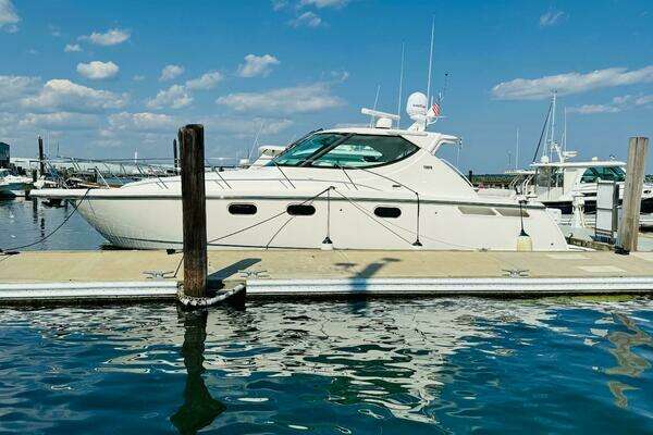 2007 Tiara Yachts 39