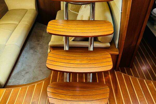 2007 Tiara Yachts 39