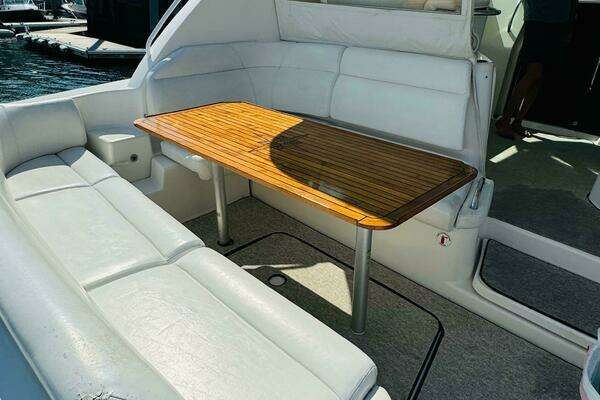 2007 Tiara Yachts 39