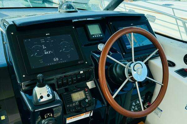 2007 Tiara Yachts 39