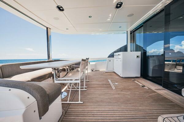 Transcendence 78ft Azimut Yacht For Sale