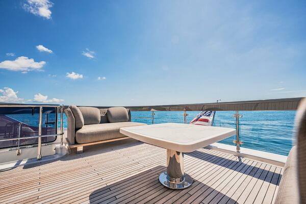 Transcendence 78ft Azimut Yacht For Sale