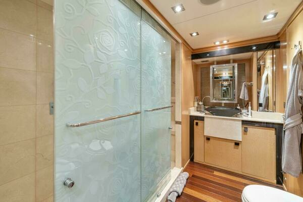 2008 Palmer Johnson 124