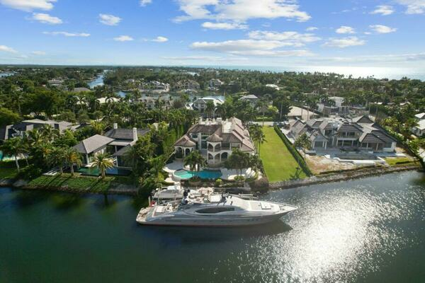 2008 Palmer Johnson 124