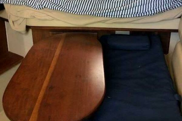 Photo of the 2001 Rampage 30 Express