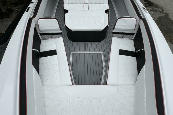 Nor-Tech 400 Super Sport Yacht For Sale