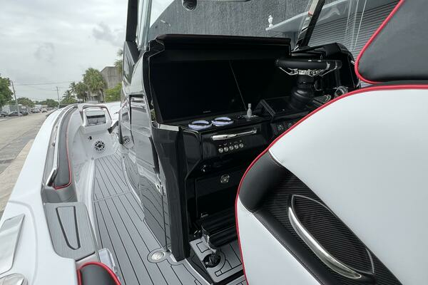 Nor-Tech 400 Super Sport Yacht For Sale