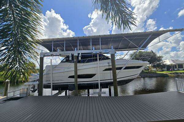 38-ft-Regal-2020-Miss Isabelle-Punta Gorda Florida United States yacht for sale