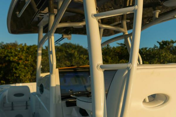 33 FE 33ft Southport Yacht For Sale