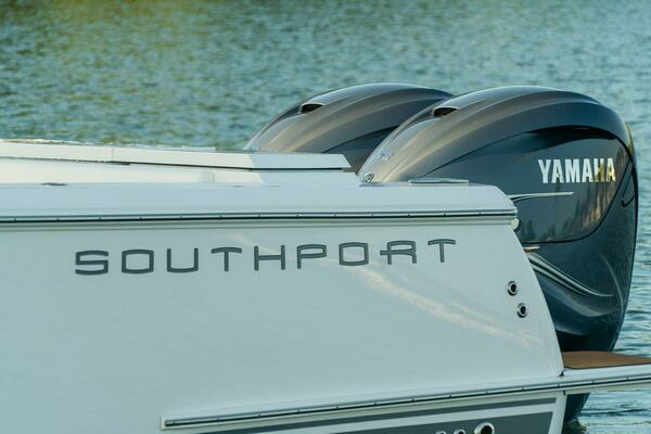 33 FE 33ft Southport Yacht For Sale