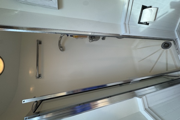Negotiator 54ft Hatteras Yacht For Sale