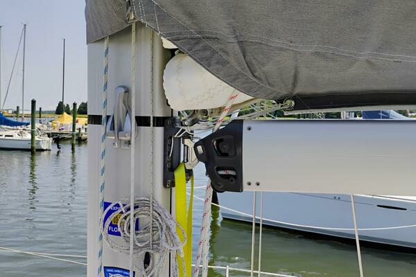 Catalina 385 Yacht For Sale