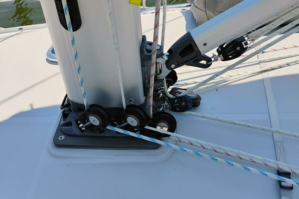 Catalina 385 Yacht For Sale