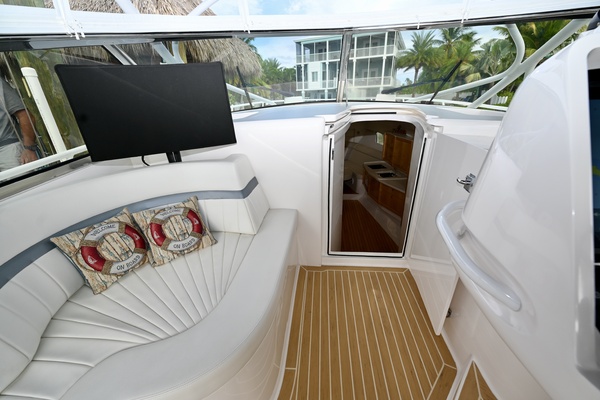 47ft Intrepid Yacht For Sale