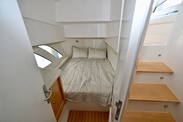 47ft Intrepid Yacht For Sale