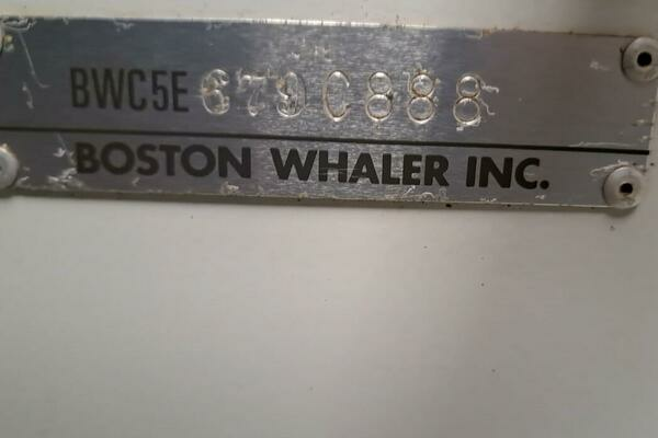 2021 Boston Whaler 31