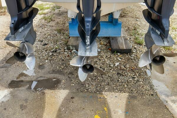 Photo of the 2005 Donzi 35 ZF Open