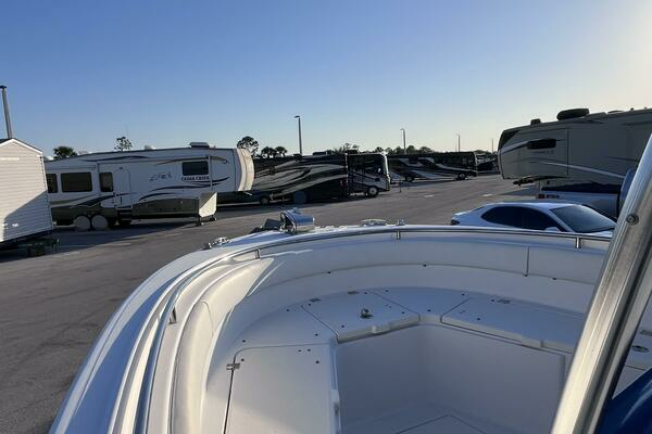 Photo of the 2013 Robalo R240 Center Console