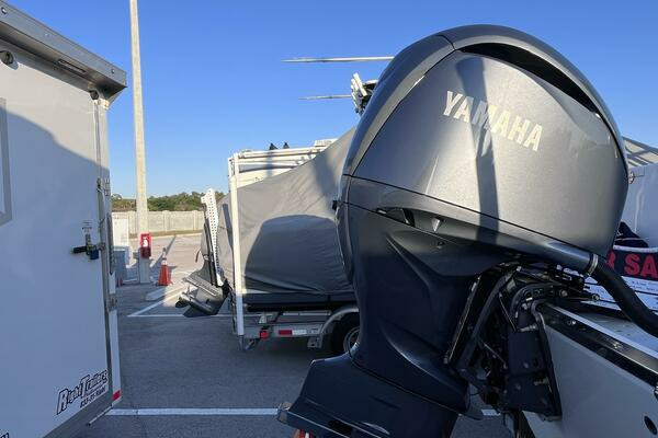 Photo of the 2013 Robalo R240 Center Console