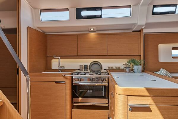 44ft Beneteau Yacht For Sale