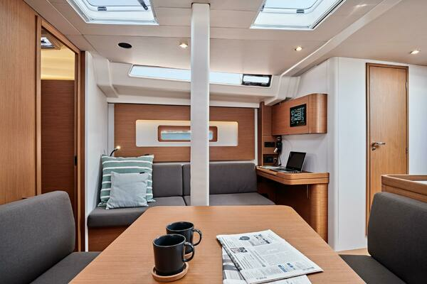 44ft Beneteau Yacht For Sale