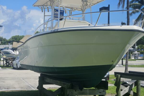 Photo of the 1995 Pursuit 2600 CC "Precious Jems"