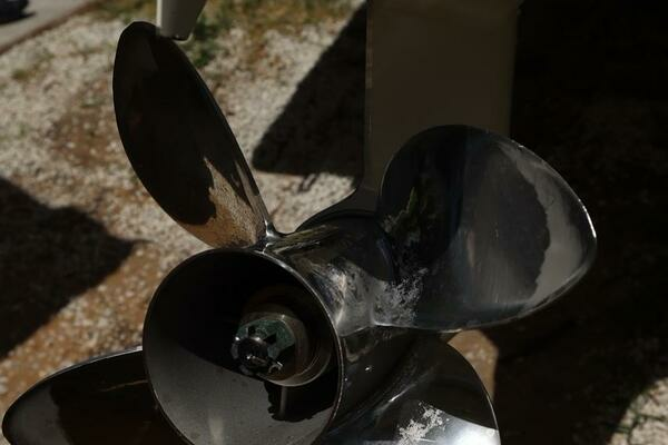 Photo of the 2001 Contender 27 Open "Late Fees"