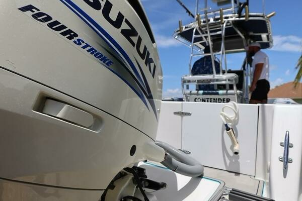 Photo of the 2001 Contender 27 Open "Late Fees"