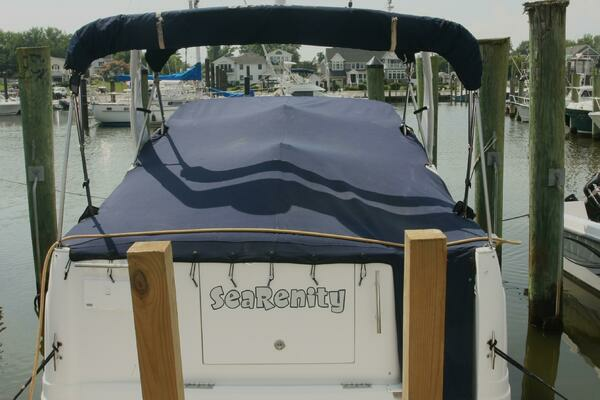 Photo of the 2006 Rinker 270 Fiesta Vee