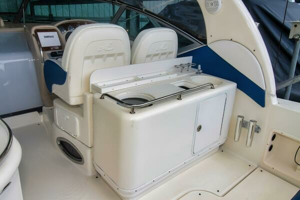 Photo of the 2005 Sea Ray 340 Sundancer