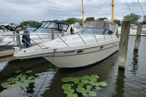 Photo of the 1999 Maxum 3000 SCR