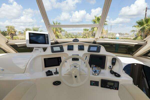 2007 Lazzara Yachts 74