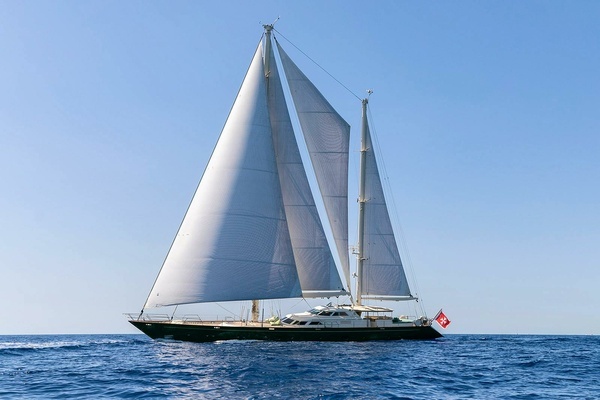 Photo of the 1996 Perini Navi Custom "NORFOLK STAR"