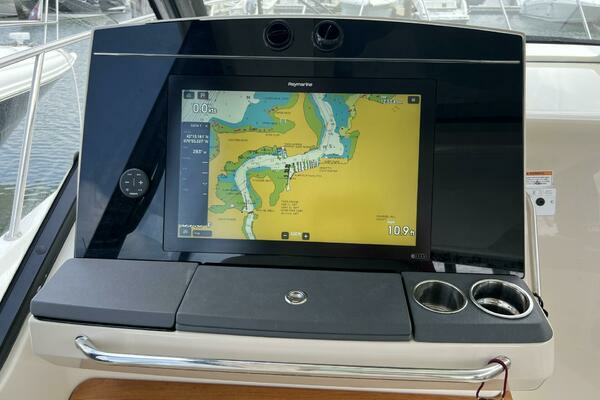 2021 Boston Whaler 40