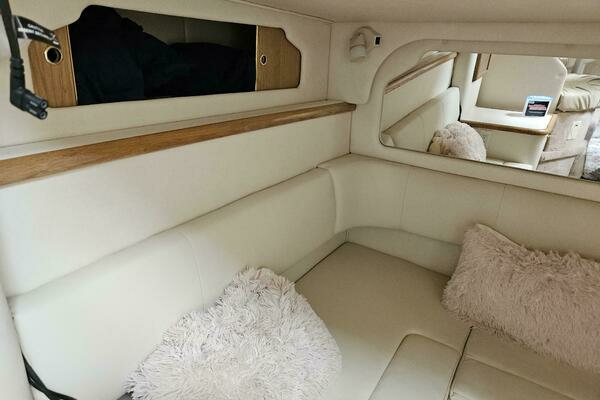 Photo of the 1999 Sea Ray 