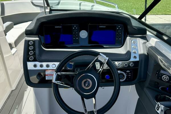 Photo of the 2022 Chaparral 267 SSX OB