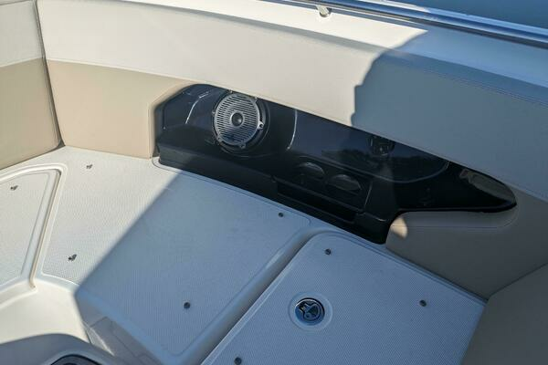 ODYSSEA 24ft Boston Whaler Yacht For Sale