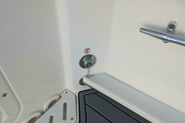 ODYSSEA 24ft Boston Whaler Yacht For Sale