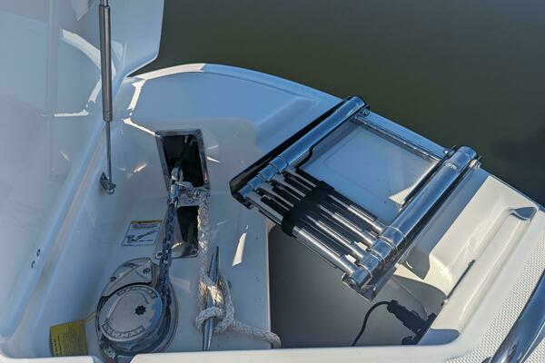 ODYSSEA 24ft Boston Whaler Yacht For Sale