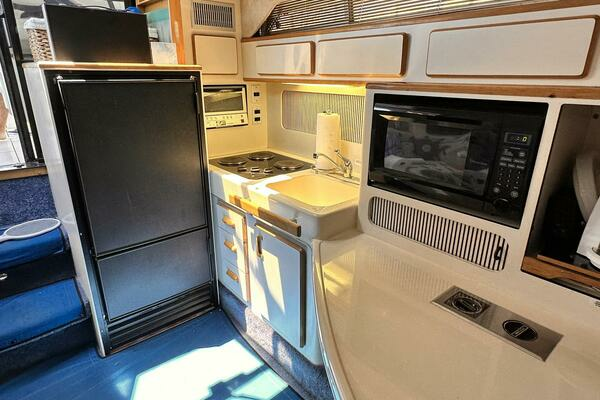 Shaken Not Stirred 40ft Sea Ray Yacht For Sale