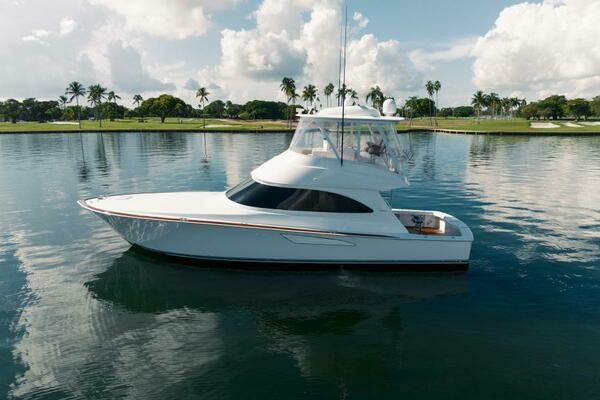 2019 Viking 48