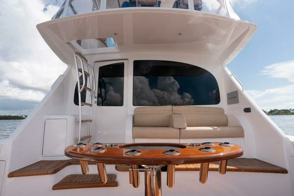 2019 Viking 48