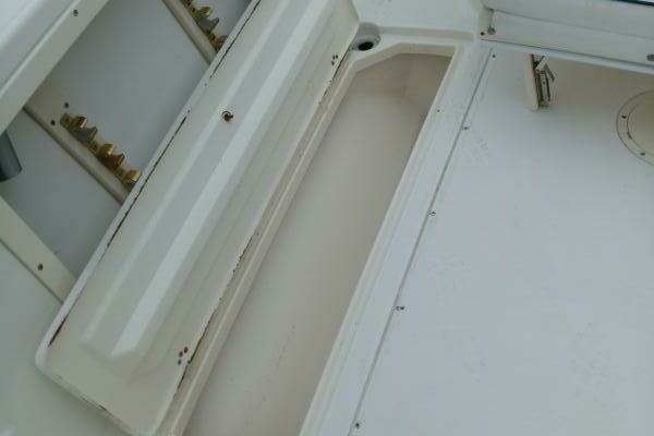 Photo of the 2003 Mako 252