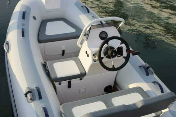 Photo of the 2024 Highfield Classic 340 GT