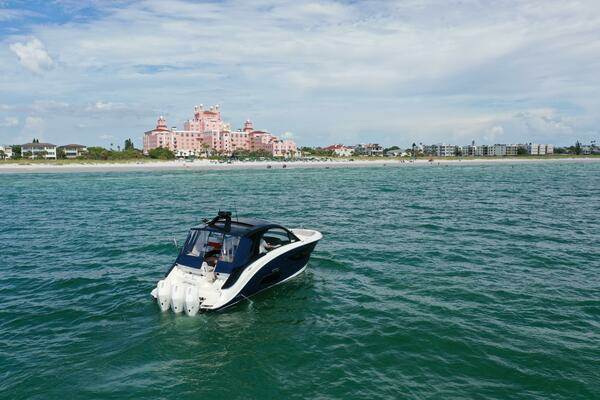 2022 Sea Ray 37